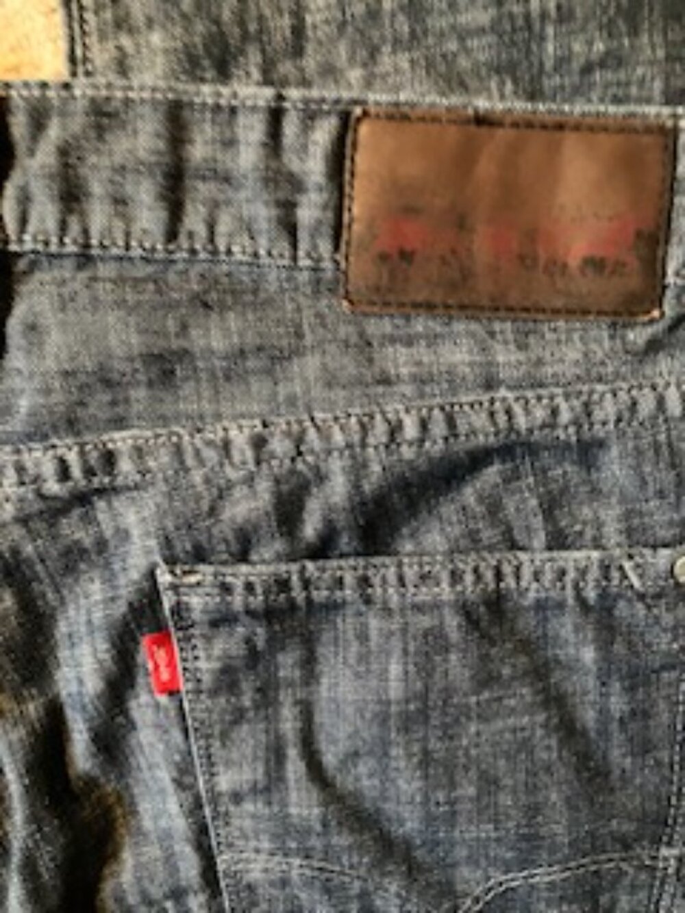 Levis Red Collection - Picture 3 of 5